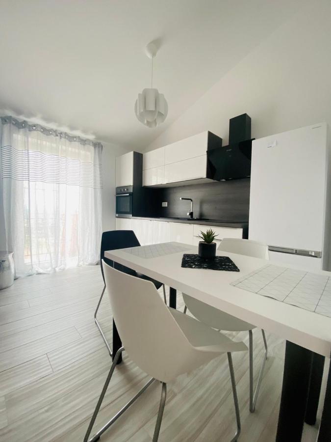 Apartma Mija-Dekani Eksteriør billede